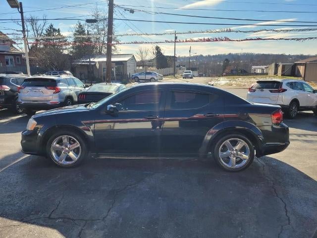 2011 Dodge Avenger 4dr Sdn Lux
