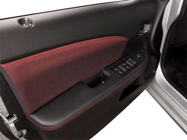 2011 Dodge Avenger 4dr Sdn Lux