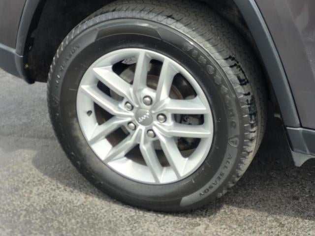 2017 Jeep Grand Cherokee Laredo 4x4