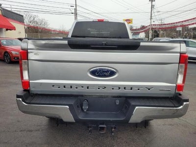 2017 Ford Super Duty F-250 SRW XL 4WD Crew Cab 6.75' Box