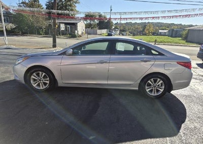 2013 Hyundai SONATA 4dr Sdn 2.4L Auto GLS *Ltd Avail*