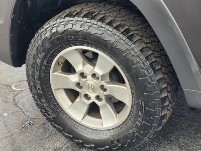 2013 Toyota 4Runner 4WD 4dr V6 SR5 (Natl)